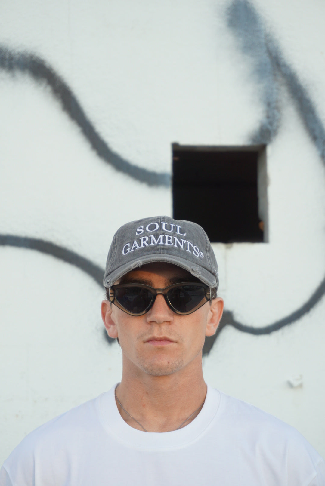 ‘SOUL GARMENTS’ DISTRESSED DAD HAT