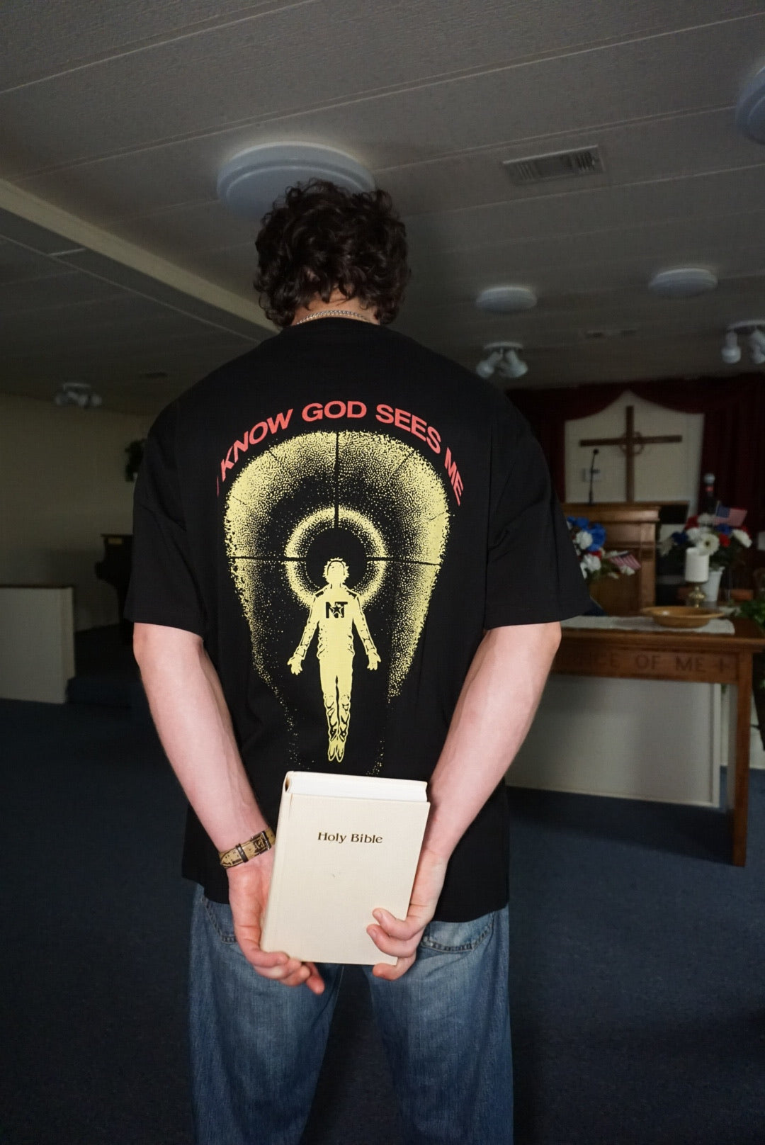 'I KNOW GOD SEES ME' TEE