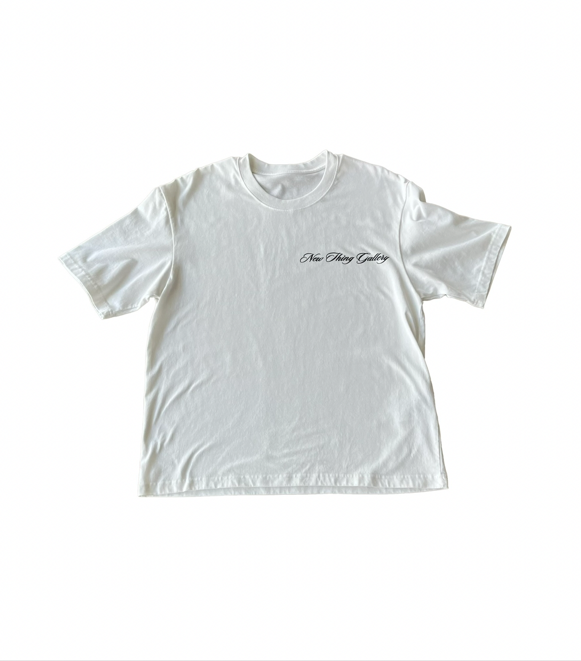WHITE SCRIPT TEE